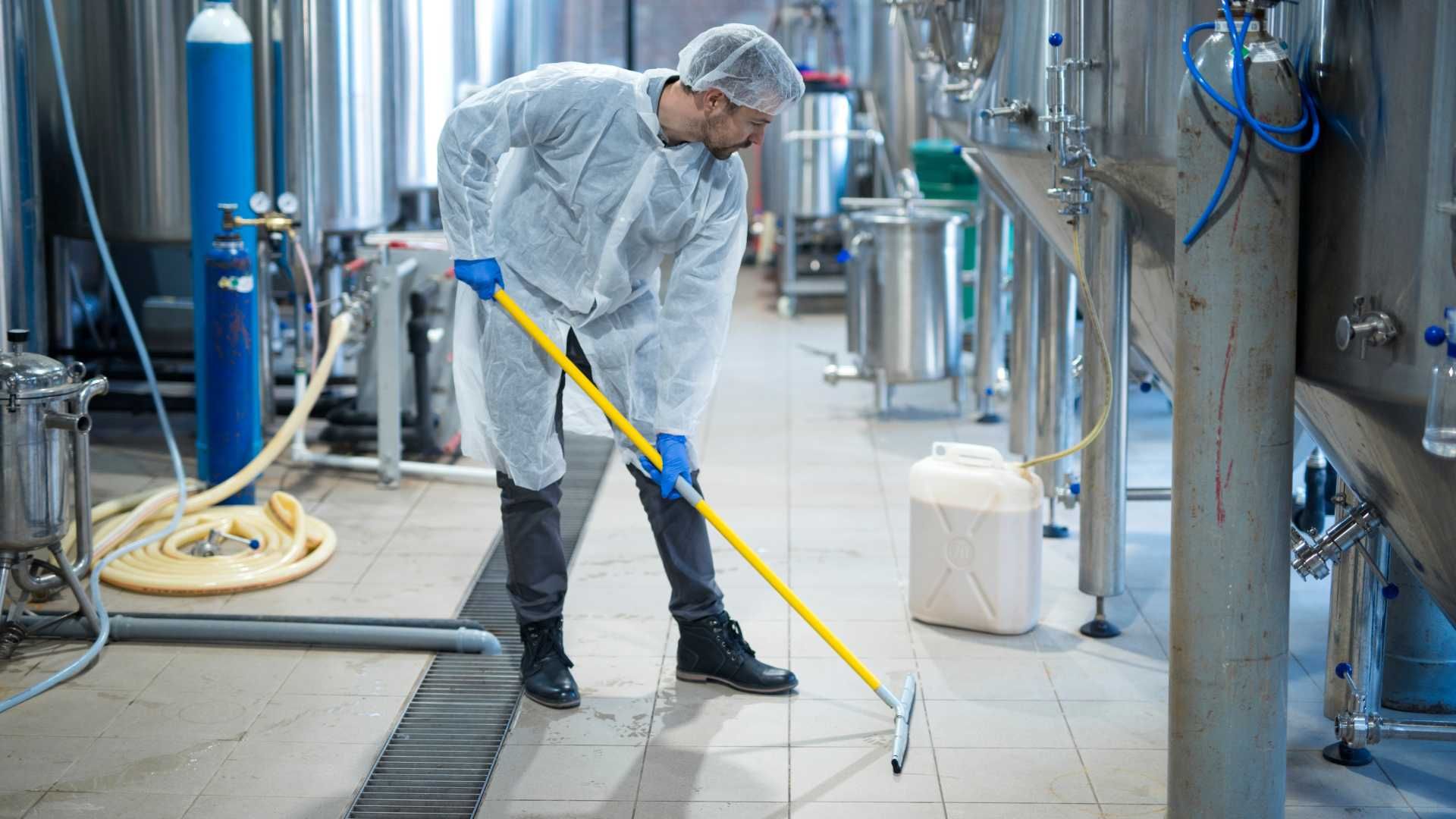 Curatenie cu produse chimice